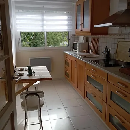 Bel Bord De à St Cyr Sur *