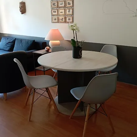 Bel Bord De à St Cyr Sur *